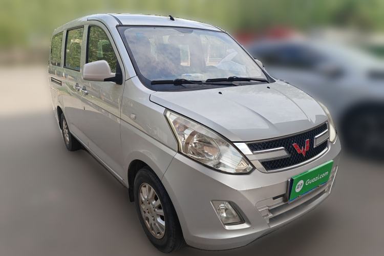 Used Wuling Rongguang V 2018 1.5L Standard Version Front Right 45 Deg