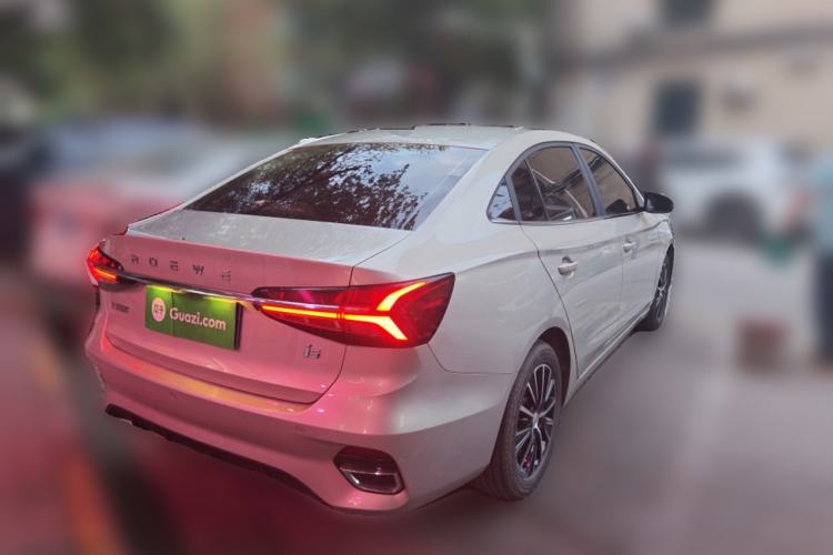 Used Roewe i5 2021 1.5L Manual Diamond Edition