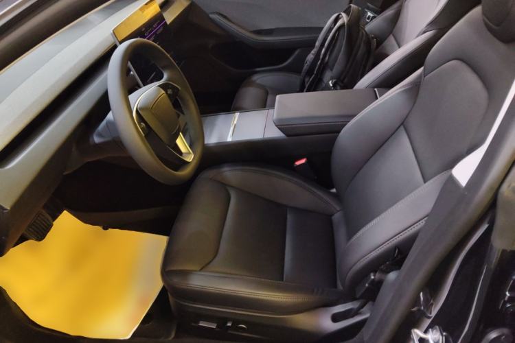 Used Tesla Model 3 2025 Rear-Wheel-Drive Version