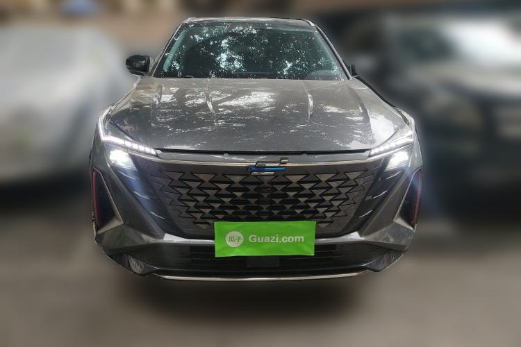 Used CHANGAN OSHAN Z6 2023 Blue Whale 1.5T DCT Smart Edition Front