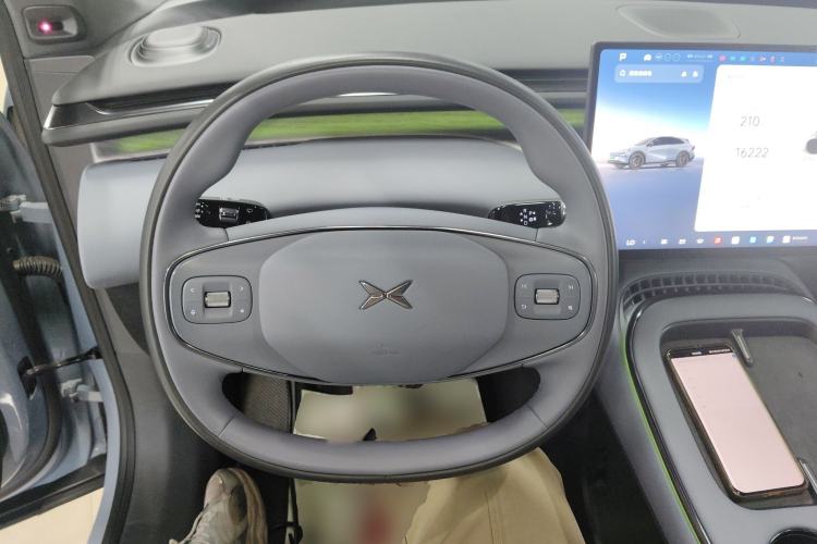 Used XPeng G7 2025 Model—702 Ultra Long Range Steering Wheel