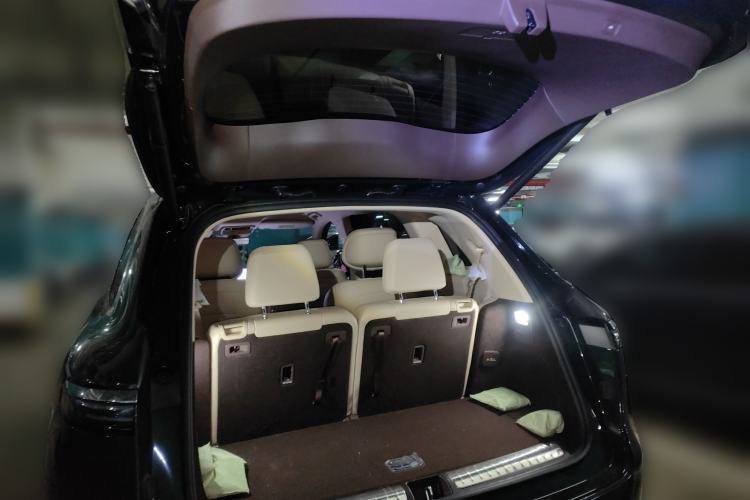 Used Hima AITO M7 2026 Model Range-Extending Max All-Wheel Drive 6-Seater Version Trunk