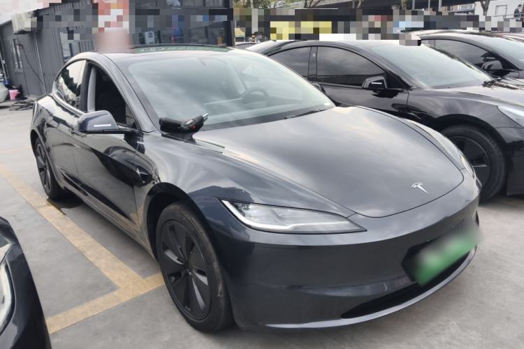 Used Tesla Model 3 2025 Rear-Wheel-Drive Version Front Right 45 Deg