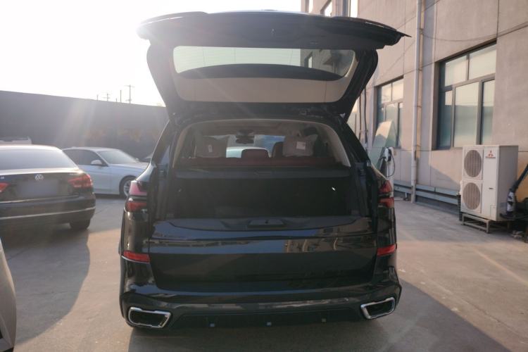 Used BMW X5 2026 Model, Facelifted xDrive 30Li Premium M Sport Night Package