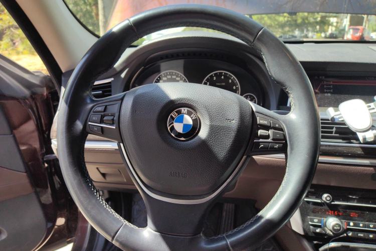 Used BMW 5 Series GT 2015 528i Luxury Edition Steering Wheel