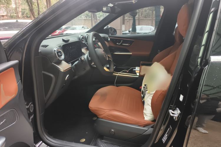 Used Mercedes-Benz GLC 2025 GLC 300 L 4MATIC Dynamic Model 5 Seats