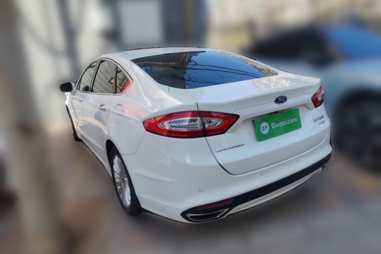 Used Ford Mondeo 2013 2.0L GTDi 200 Luxury Model Rear Left 45 Deg