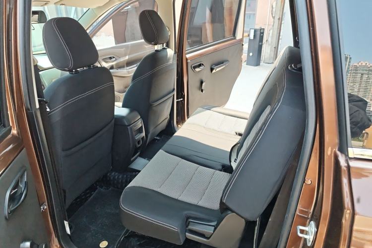 Used Wuling Hongguang 2019 1.5L S Basic Version China VI Standard LAR