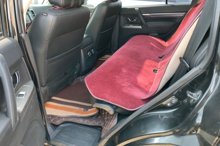 Used Mitsubishi Pajero 2015 3.0L Automatic Elite Plus Version China V Standard
