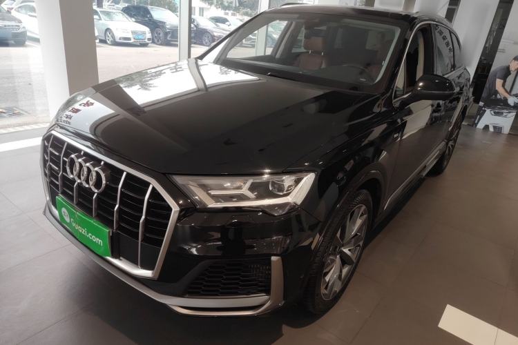 Used Audi Q7 2022 55 TFSI quattro S line Sport model