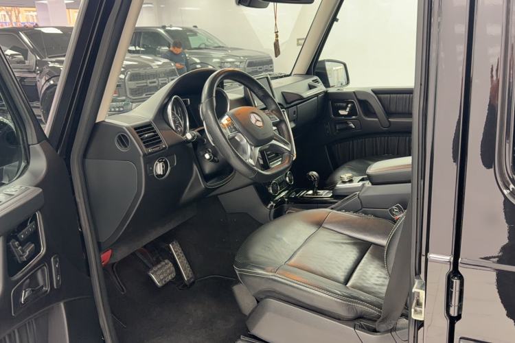 Used Mercedes-Benz G-Class 2016 G 500 Interior 4