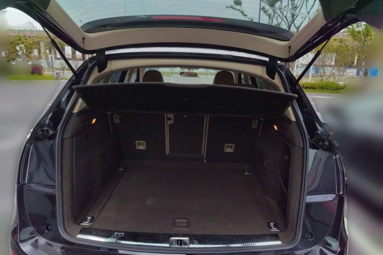 Used Audi Q5 2015 40 TFSI Technology Edition Trunk