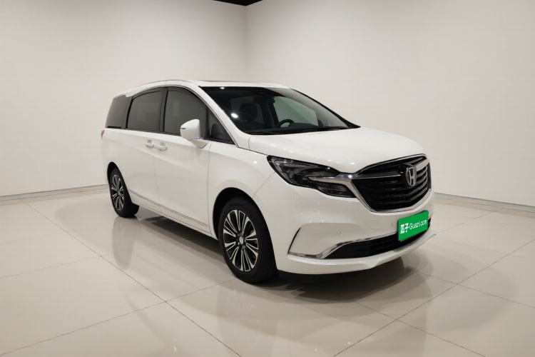 Used Buick GL8 2021 ES Landtrek 653T Luxury Model Exterior 2