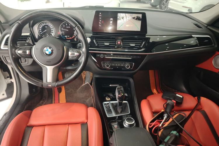 Used BMW 1 Series 2022 125i M Sport Night Edition Center Console