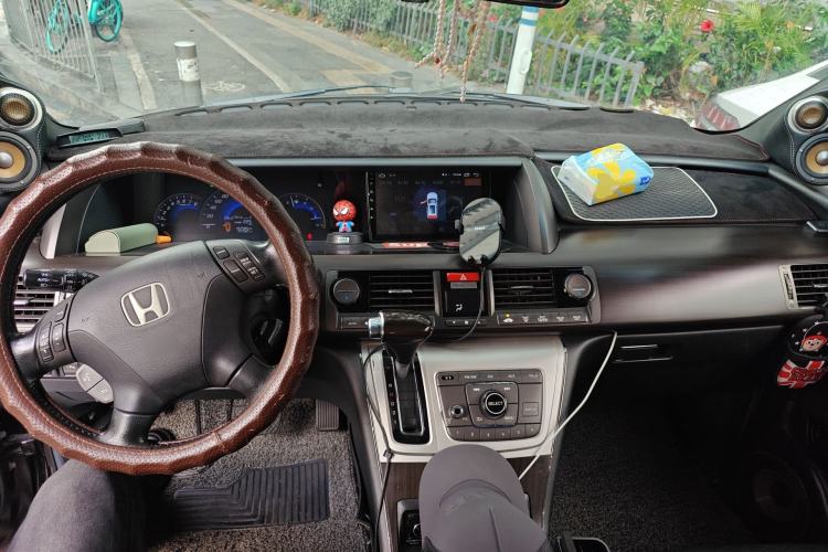 Used Honda Elysion 2012 2.4L VTi-S Prestige Edition Center Console