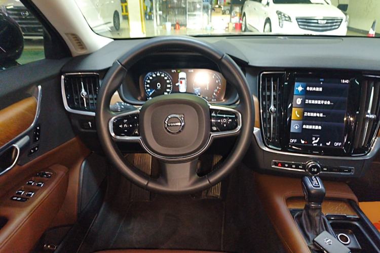 Used Volvo S90 2020 T5 Zhiyi Luxury Edition