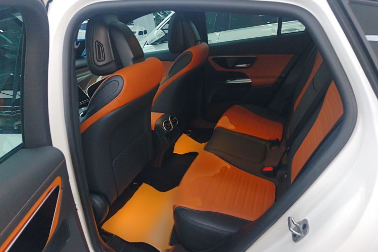 Used Mercedes-Benz GLC Coupe 2024 GLC 260 4MATIC Coupe SUV
