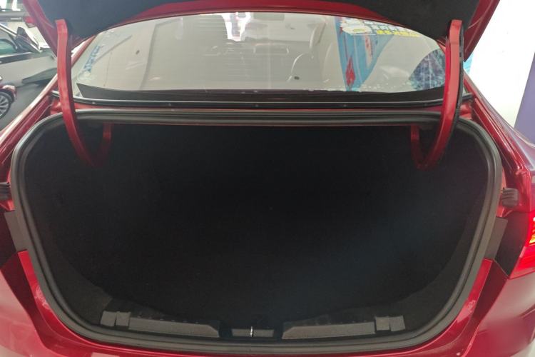 Used Ford Escort 2015 1.5L Automatic Fashion Model Trunk