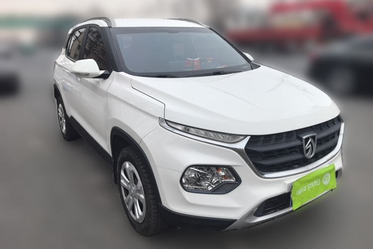Used Baojun 510 2017 1.5L manual Comfort trim
