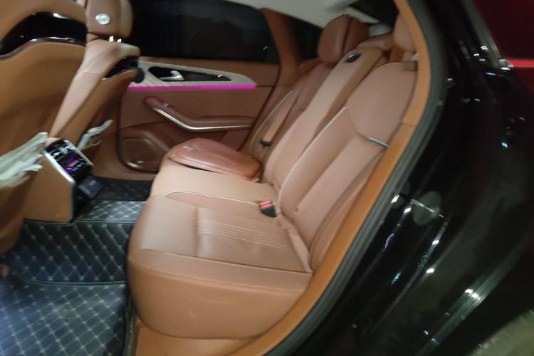 Used Hongqi H9 2020 2.0T Smart Connect Flagship Edition
