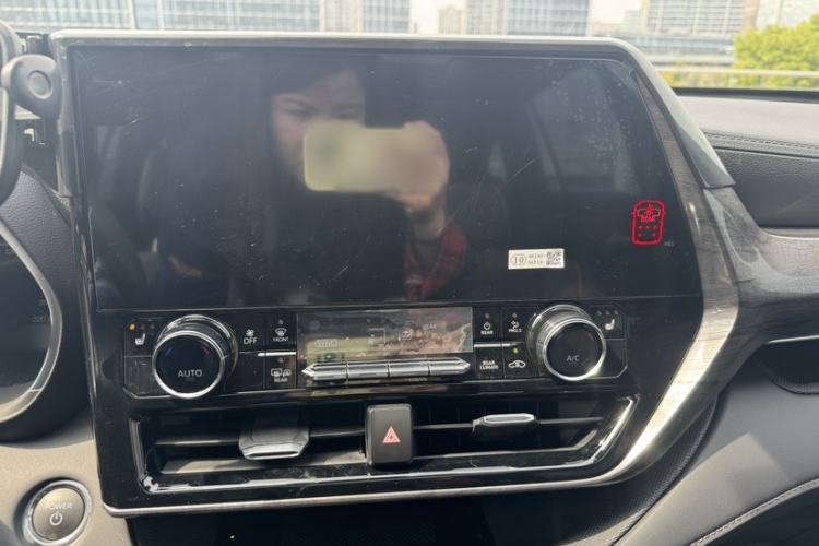 Used Toyota Crown Kluger 2024 2.5L HEV Two-Wheel Drive Luxury Edition Audio And AC Panel