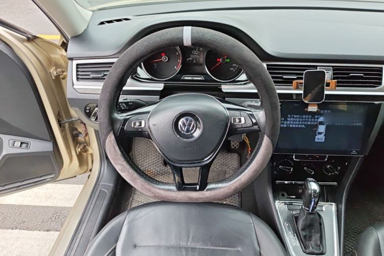Used Volkswagen Bora 2018 230TSI DSG Comfort Model
