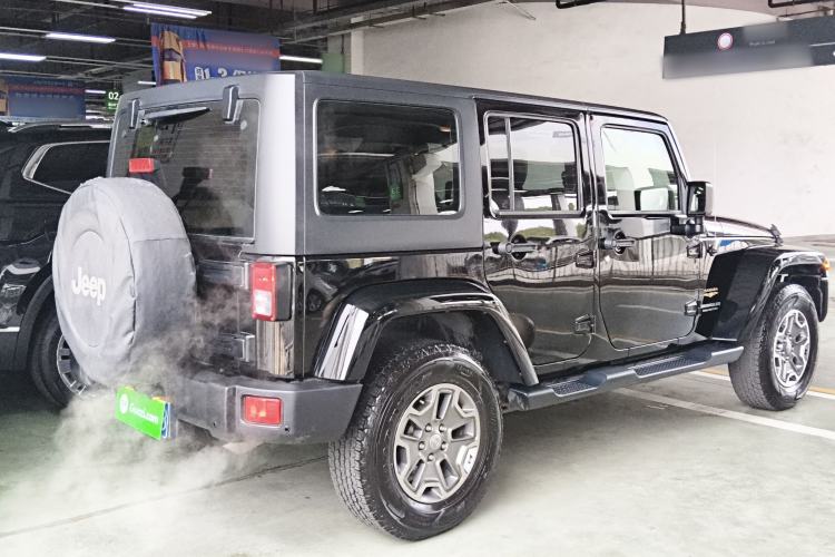 Used Jeep Wrangler 2015 3.0L Sahara Four-Door Comfort Edition