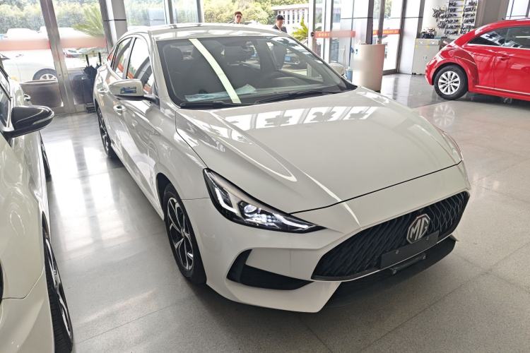 Used MG 5 2021 180 DVVT CVT Youth Luxury Edition
