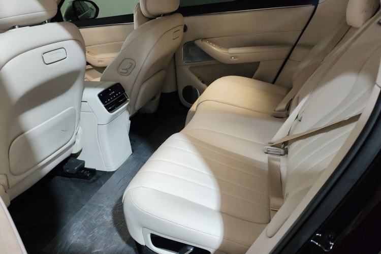 Used Hima AITO M8 2025 Model Pure Electric Max+ Five-Seat Long-Range Version
