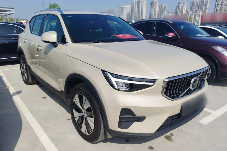 Used Volvo XC40 2024 B3 Zhiyuan Luxury Edition Front Right 45 Deg