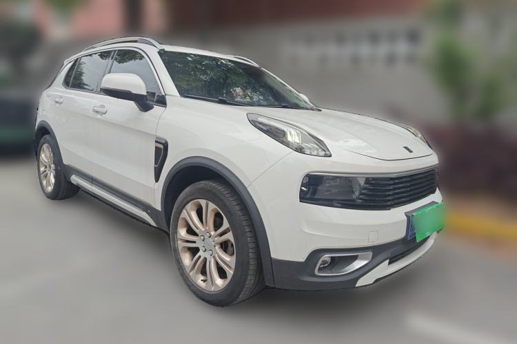 Used Lynk & Co 01 2017 2.0T Two-Wheel Drive Pro Edition Front Right 45 Deg