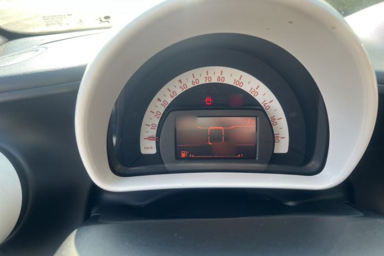 Used smart forfour 2018 1.0L 52 kW Dynamic Edition