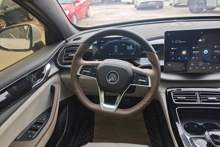 Used BYD Qin PLUS 2023 Champion Edition DM-i 120KM Beyond Model