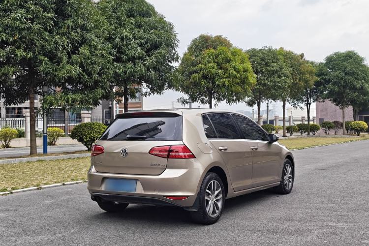 Used Volkswagen Golf 2015 1.4TSI Automatic Luxury Model Exterior 7