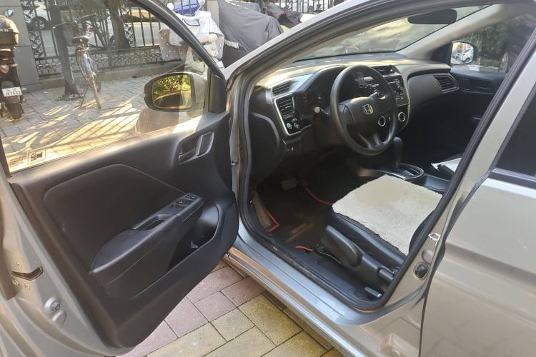 Used Honda City 2015 1.5L CVT Luxury Edition