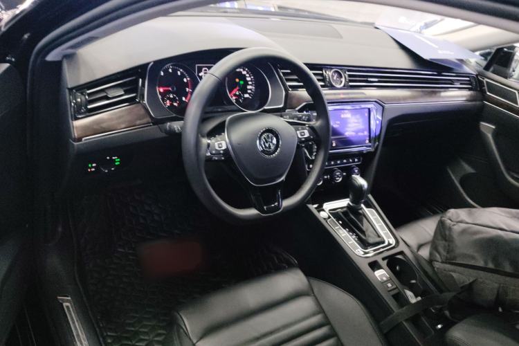 Used Volkswagen Magotan 2019 330TSI DSG Luxury Version China VI Standard