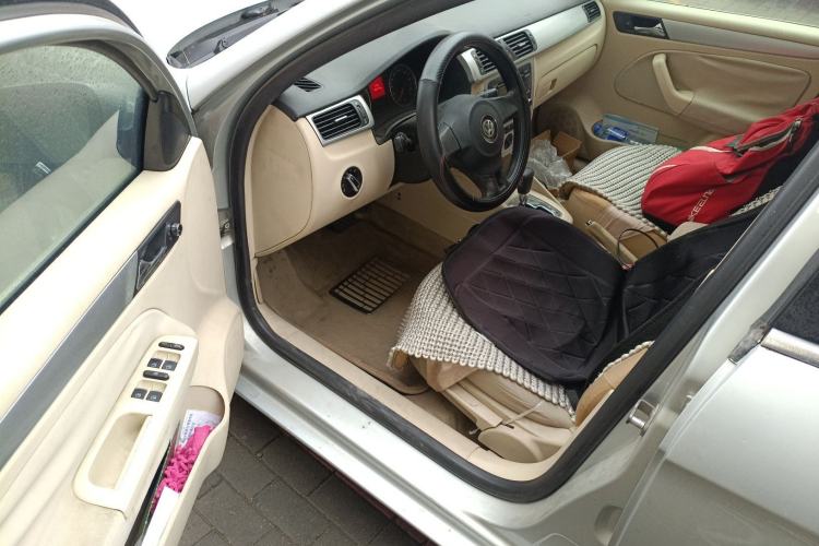 Used Volkswagen Bora 2011 1.6L Automatic Fashion Edition
