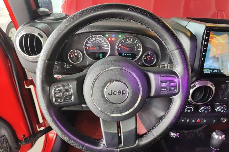 Used Jeep Wrangler 2015 3.0L Sahara Four-Door Edition