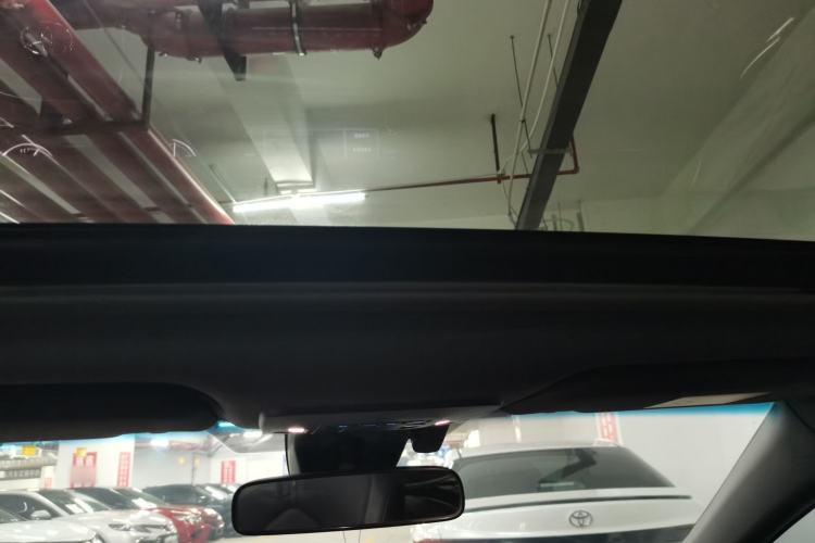 Used Toyota Avalon 2019 Dual-Engine 2.5L Luxury Edition China VI Standard