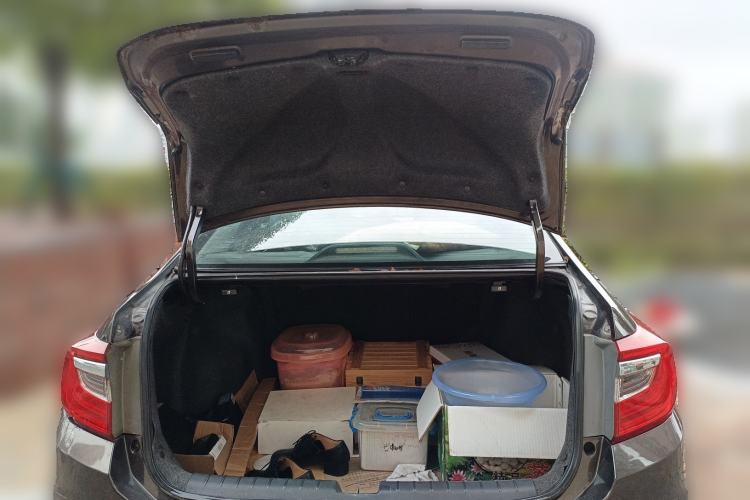 Used Honda Crider 2013 1.8L automatic luxury edition
