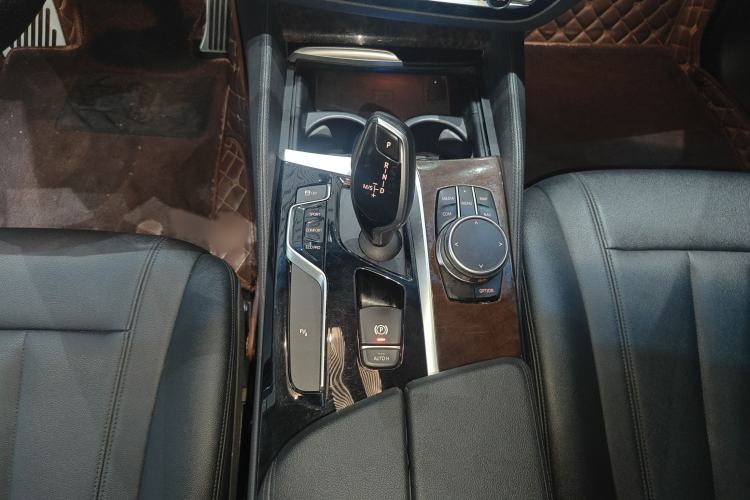 Used BMW 5 Series 2018 525Li Luxury Package