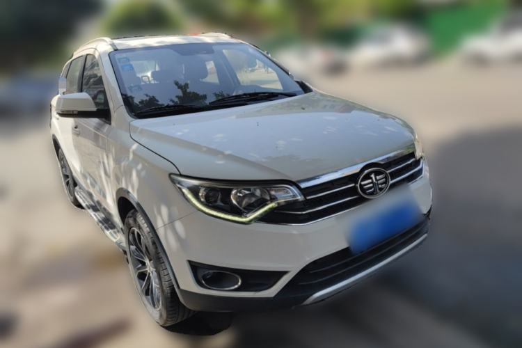 Used FAW Senya R7 2017 1.6L Manual Luxury Model
