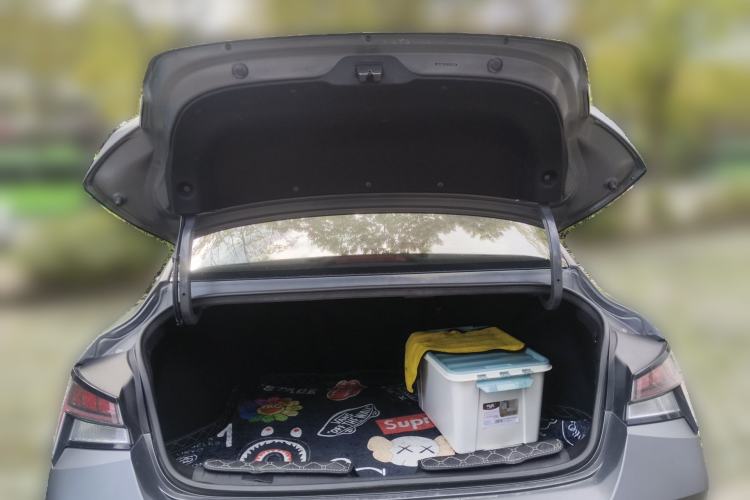 Used Hyundai Elantra 2022 1.5L CVT 20th Anniversary Edition
