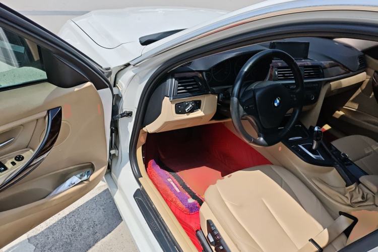 Used BMW 3 Series 2013 320Li Fashion Model
