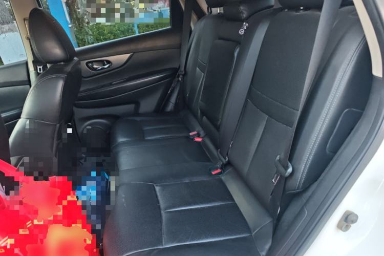 Used Nissan X-Trail 2015 2.0L CVT Comfort MAX Edition 2WD Left Rear Seat