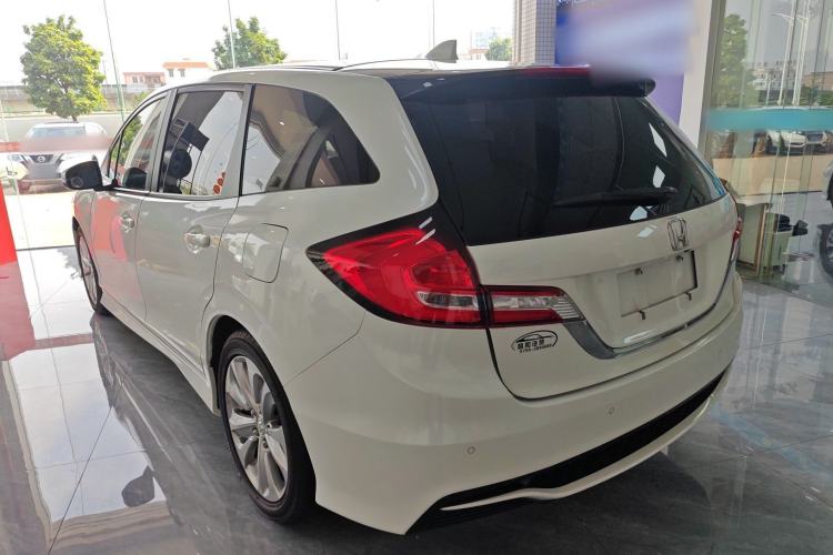 Used Honda Jade 2017 1.8L automatic Comfort version 5 seats