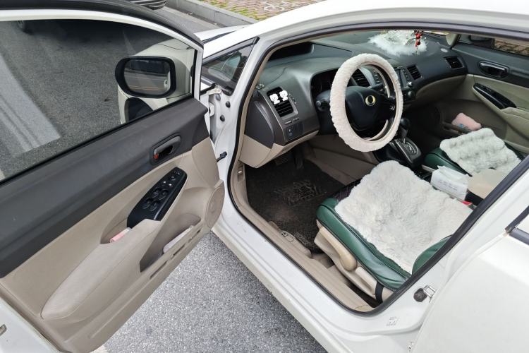 Used CIIMO 2012 1.8L Automatic
