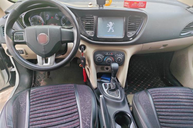 Used Fiat Viaggio 2012 1.4T Automatic Enjoyment Edition Center Console