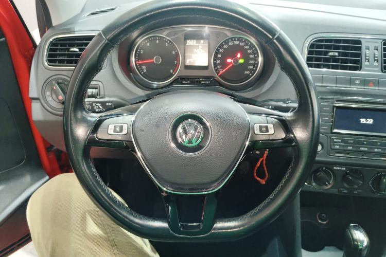 Used Volkswagen Polo 2016 1.6L Automatic Comfort Model
