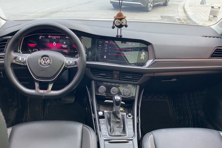 Used Volkswagen Sagitar 2021 280TSI DSG Excellence Edition Center Console